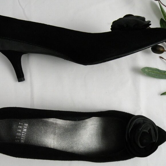 NEW Stuart Weitzman Black/Gray Suede Rosette Pumps 7.5 M - Picture 4 of 7